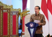 Jokowi Hadiri Rakernas Relawan Seknas Di Bogor