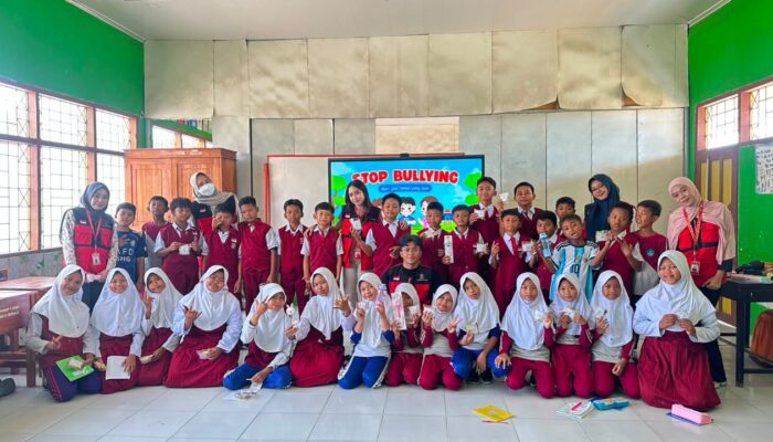 Mahasiswa KKN Psikologi Unhas Edukasi Siswa SDN 3 Teteaji Lewat Program “Berani Baik”, Bangun Keberanian Lawan Bullying